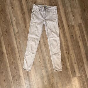 Abercrombie & Fitch Women's Light Gray Skinny Jeans